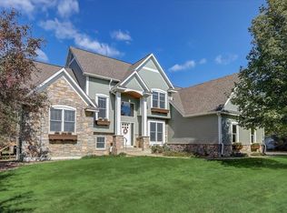 1101 Maple Dr, Hudson, WI 54016