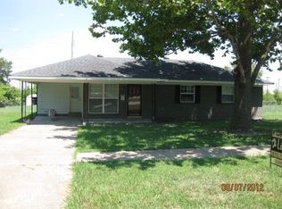 215 Balfour Rd, West Memphis, AR 72301