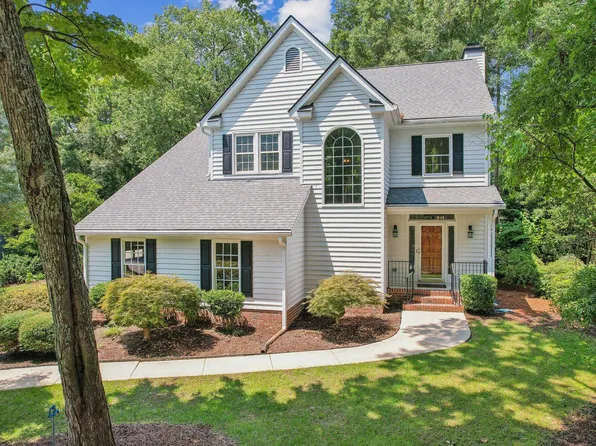 105 E Clarksville Ct, Cary, NC 27513