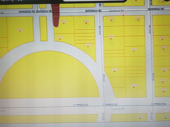 4th image of 8 Avenue Ave