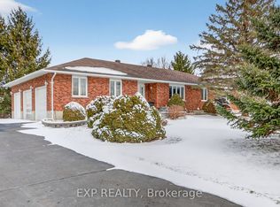 2673 Yorks Corners Rd, Ottawa, ON K0A2P0