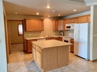 1421 Wheat Grass, Hudson, WI 54016