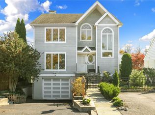 13 Stanley St, Pleasantville, NY 10570