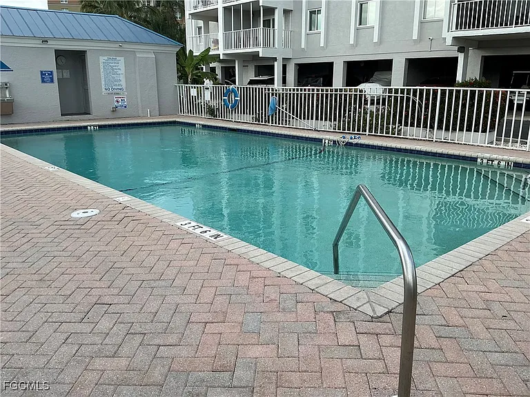2885 Palm Beach Blvd #408 — Photo 6