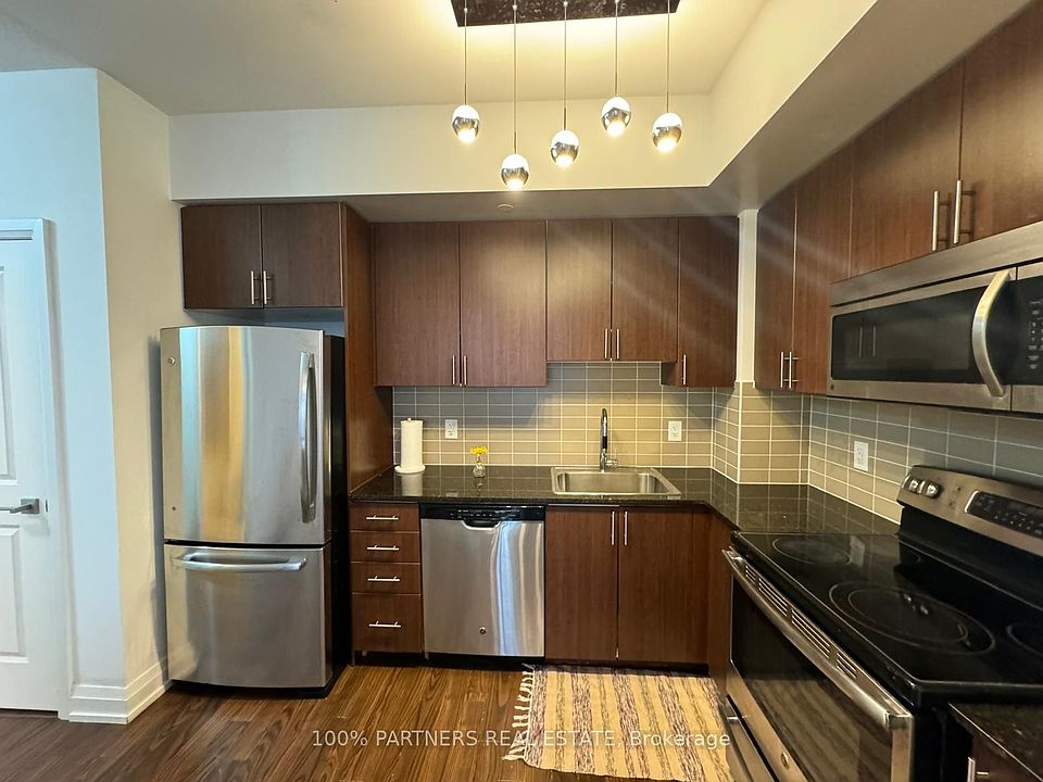 1st image of 7171 Yonge St #607