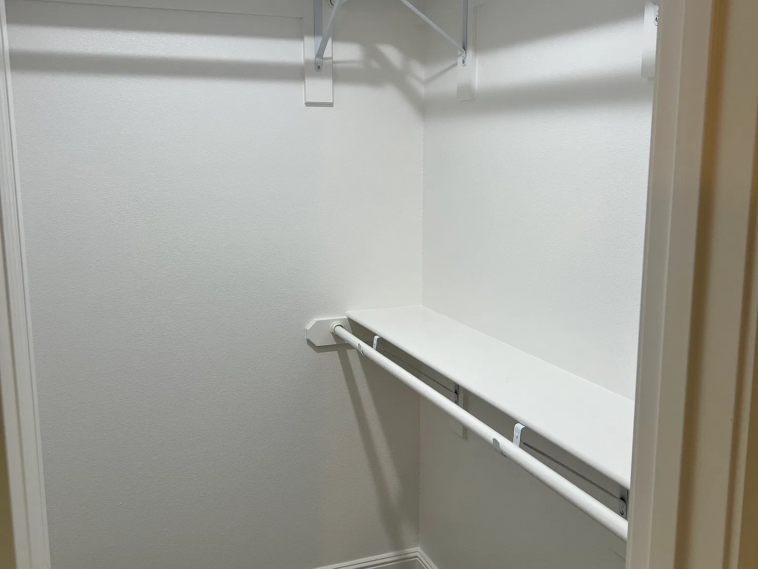 3 bed, 1400 sqft, $1,600 — Photo 4