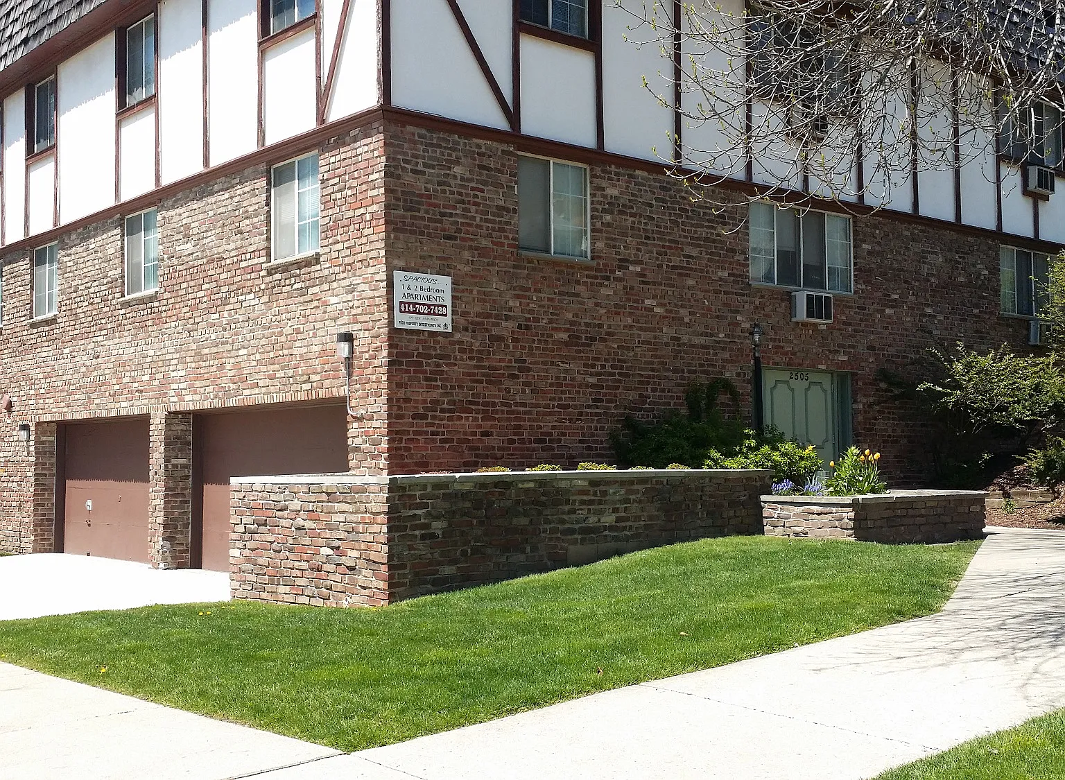 2 bed, 1.0 bath, $1,250 — Photo 3