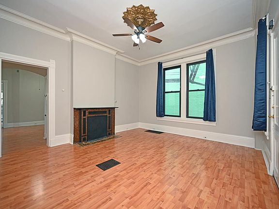 4th image of 120 Lyon St APT 2