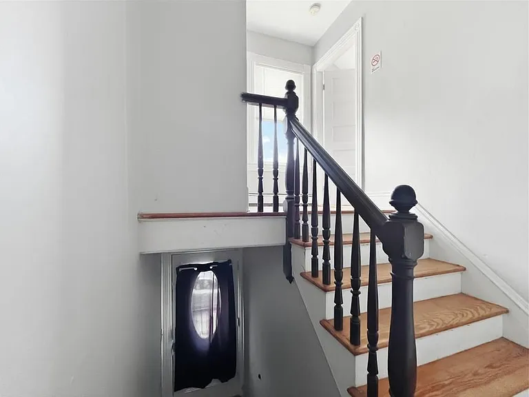 362 Weeden St — Photo 24