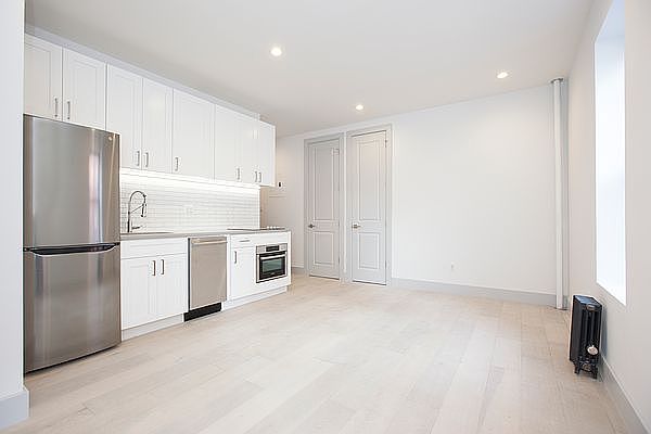 1st image of 47 E 7th St APT A2