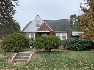 2024 3rd St, Radford, VA 24141
