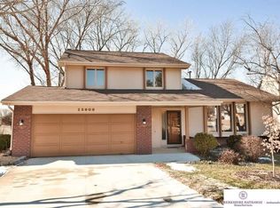 12808 S 38th St, Bellevue, NE 68123
