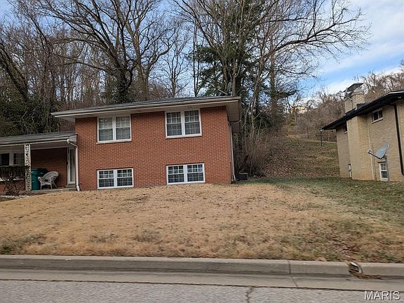 4th image of 9002 De Boupre St