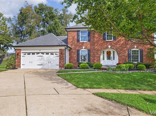 16 Pear Blossom Ct, Saint Charles, MO 63303