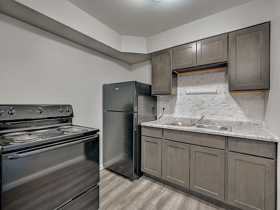 1st image of 257 S Central Ave #17832592