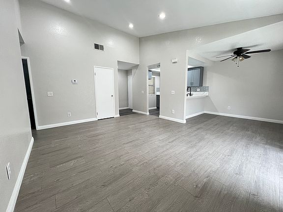2nd image of 1031 S Palmetto Ave APT V2