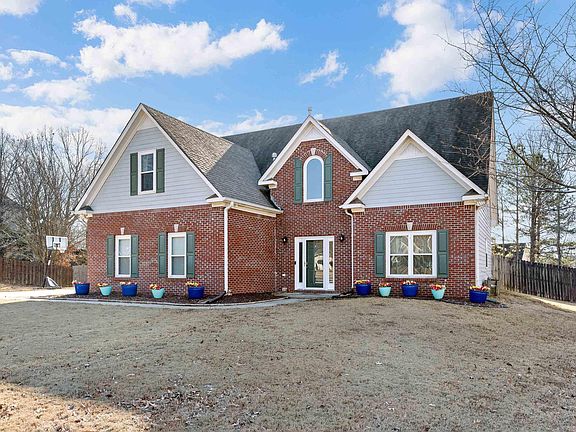2nd image of 3306 Hidden Brook Cir