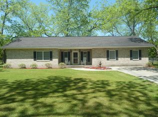 21 Grove Ln, Claxton, GA 30417