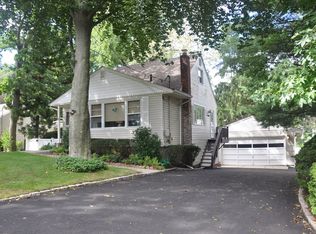 9 Van Horn St, Demarest, NJ 07627
