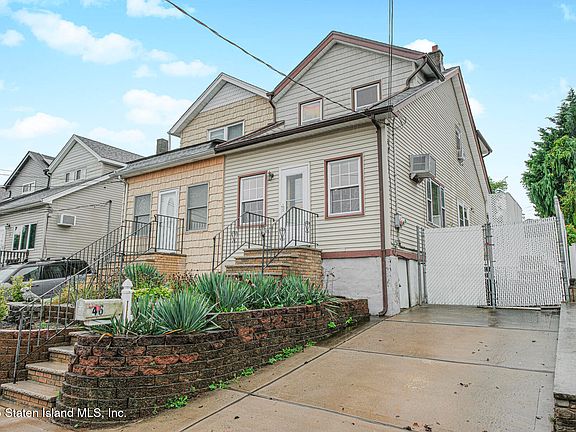3rd image of 46 Parker St