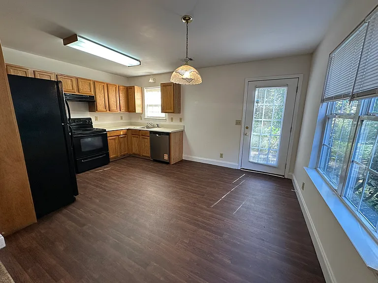 212 Porter St #212 — Photo 4