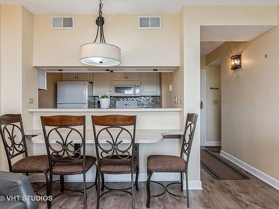 4th image of 509 Aurora Ave Unit 613