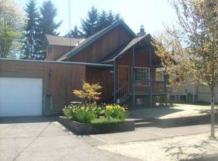 5324 NE Couch St, Portland, OR 97213