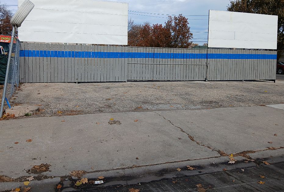 1st image of 3800 W 55th St