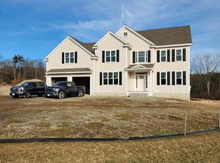 33 Bluebird Way, Groton, MA 01450