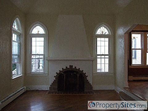 5th image of 330 W Olive St