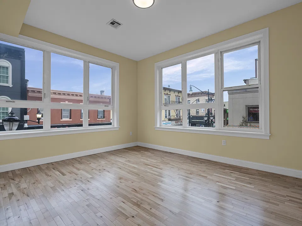4401 Bergenline Ave #2A