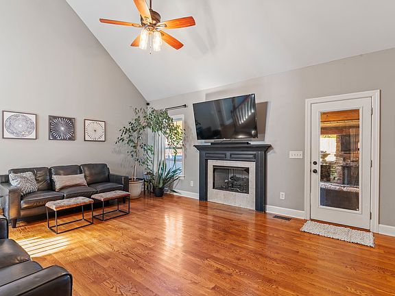 5th image of 7135 Donald Wilson Dr