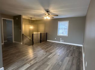 1301 SE Hillside Dr APT A, Oak Grove, MO 64075