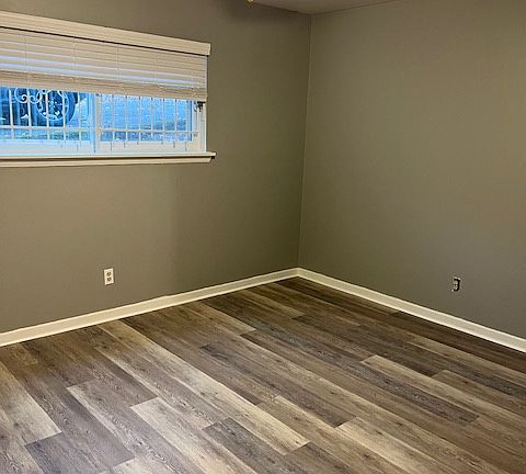 4th image of 218 N Taylor St APT 1