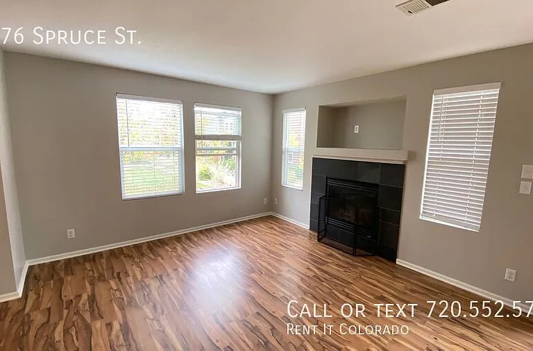 2176 Spruce St — Photo 5