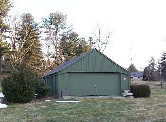 2nd image of 762 Charcoal Ave