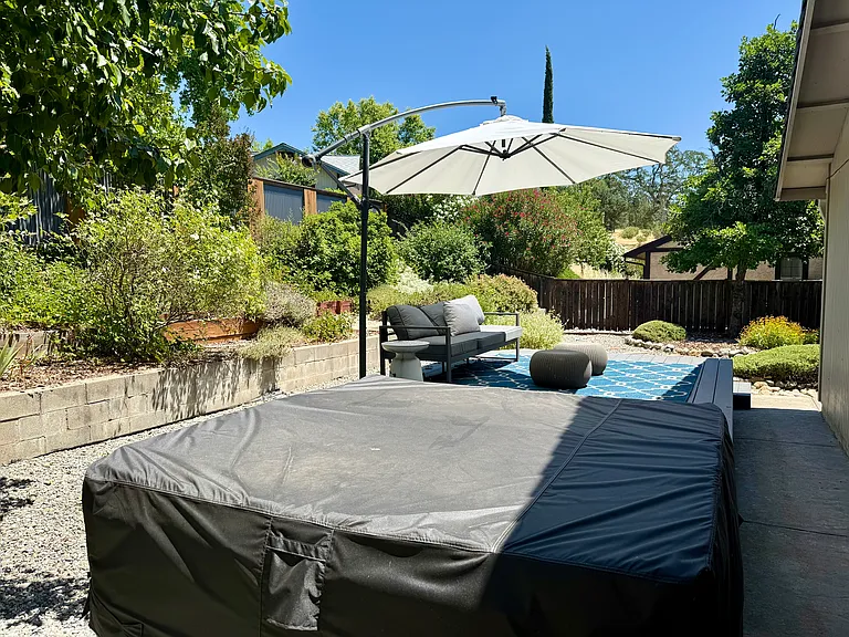 2128 Tiburon Dr — Photo 24