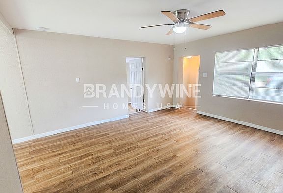 4th image of 2410 N Ramona Cir
