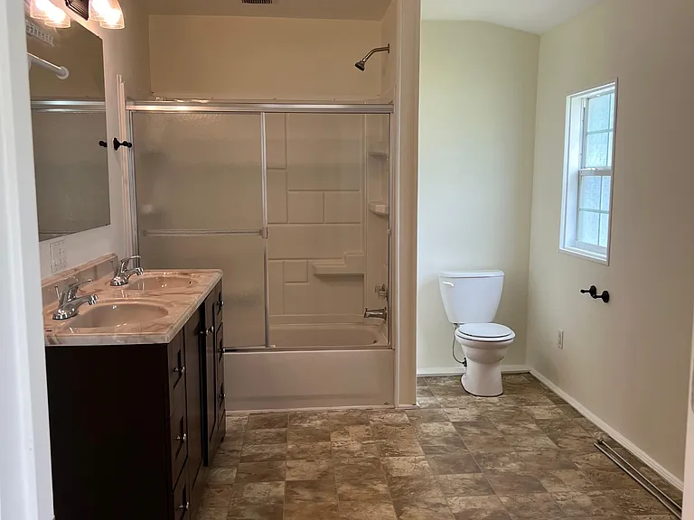 2704 Spring Park Rd — Photo 5