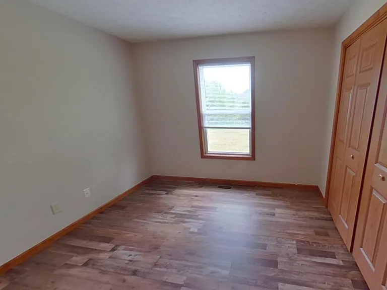 3915 Ledyard St — Photo 10