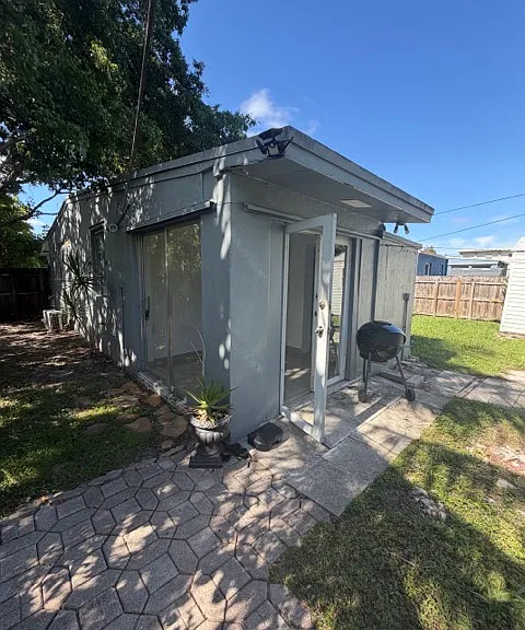2318 Roosevelt St #2318 — Photo 10