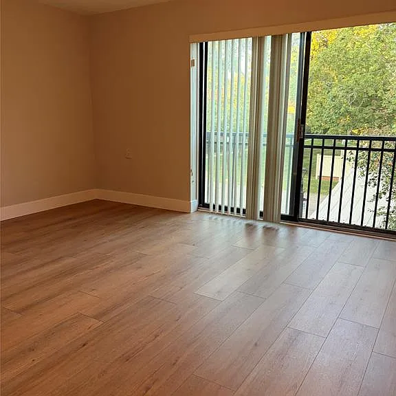 18340 University Park Dr — Photo 14
