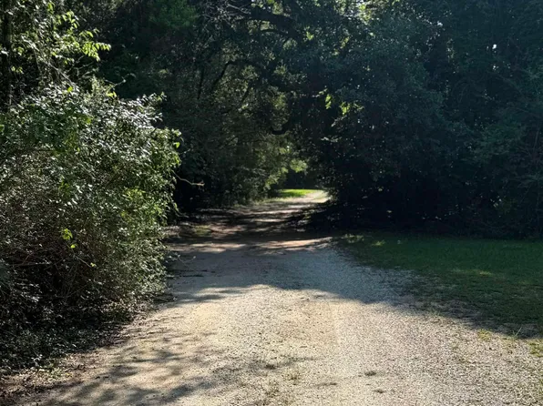 13259 Woodhaven Dairy Rd W, Silverhill, AL 36576