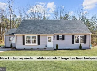22 Pinewood Ct, Sicklerville, NJ 08081