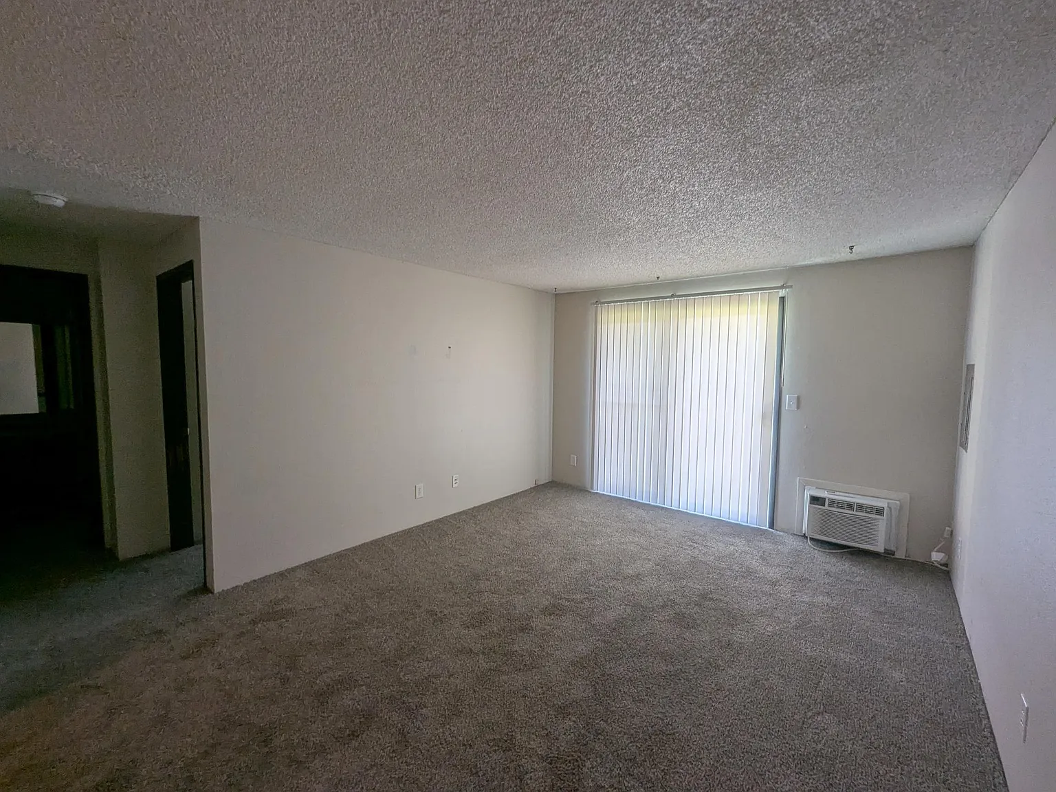 337 S Johnson St — Photo 4