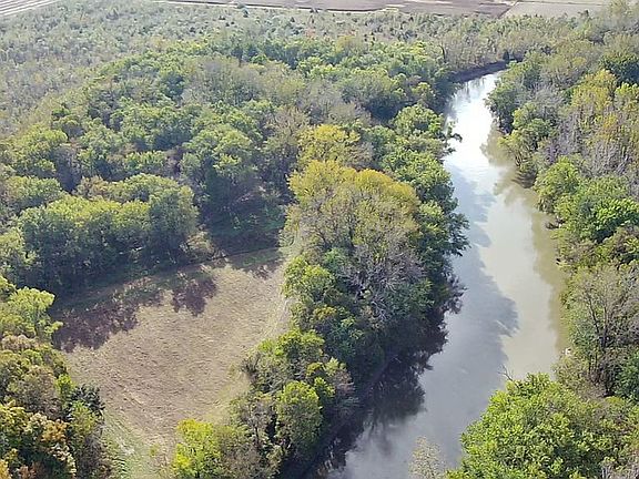 3rd image of 1383 County Road 125n