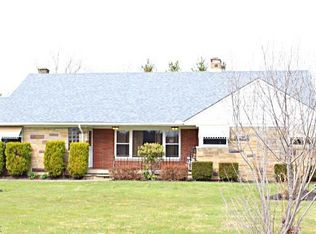 9627 Johnnycake Ridge Rd, Mentor, OH 44060
