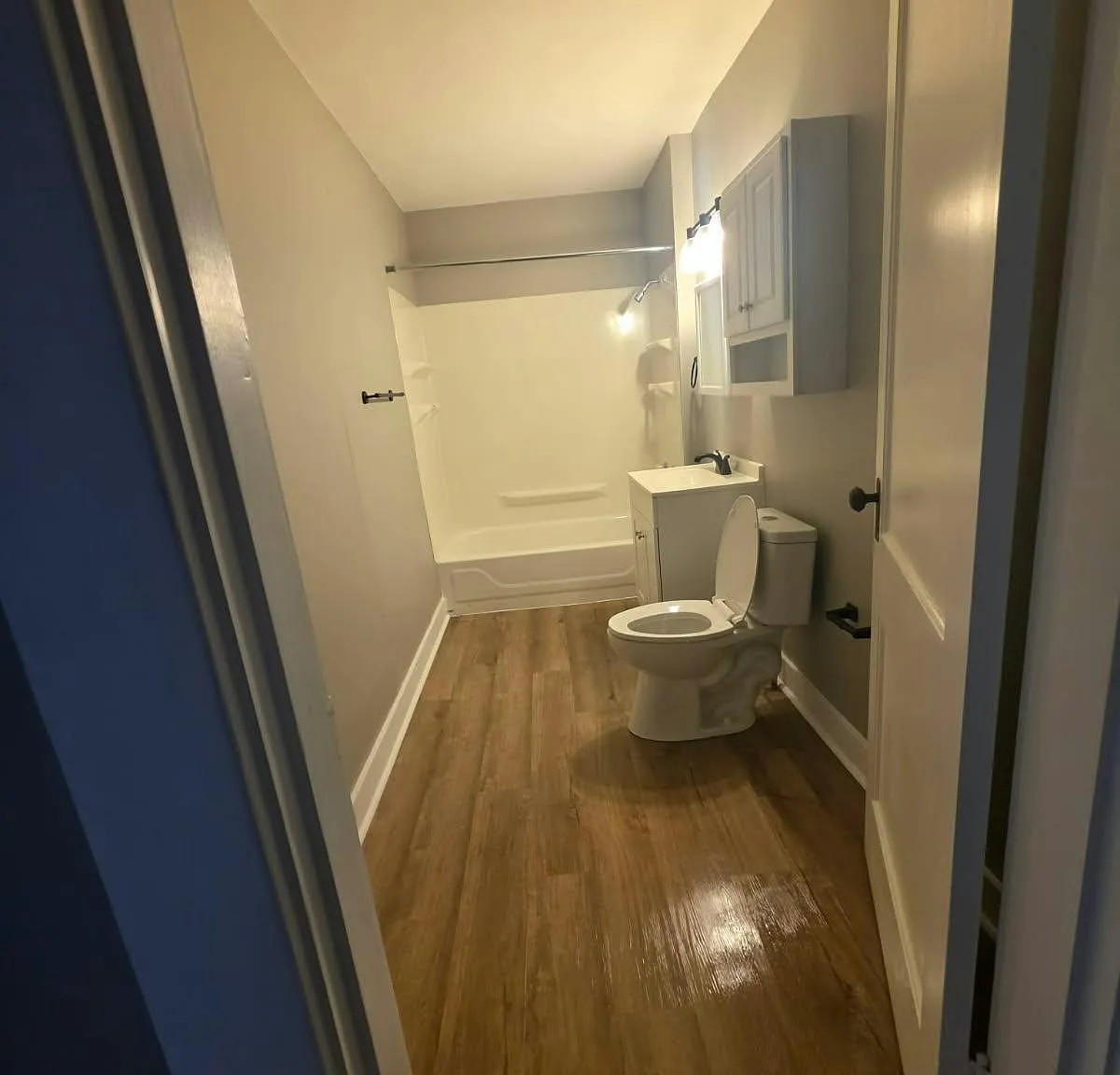 709 Cottage Avenue, Unit B — Photo 4
