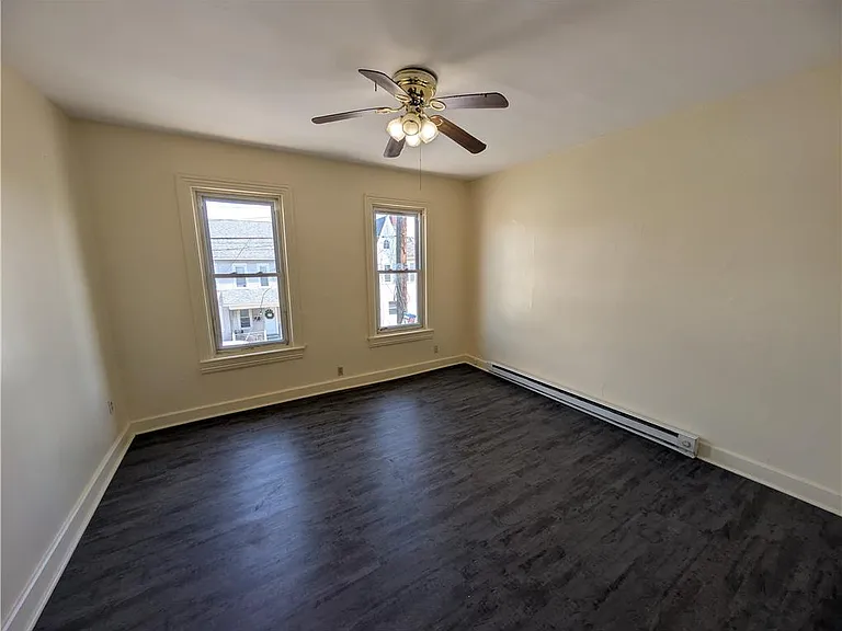 635 Linden St #2 — Photo 6