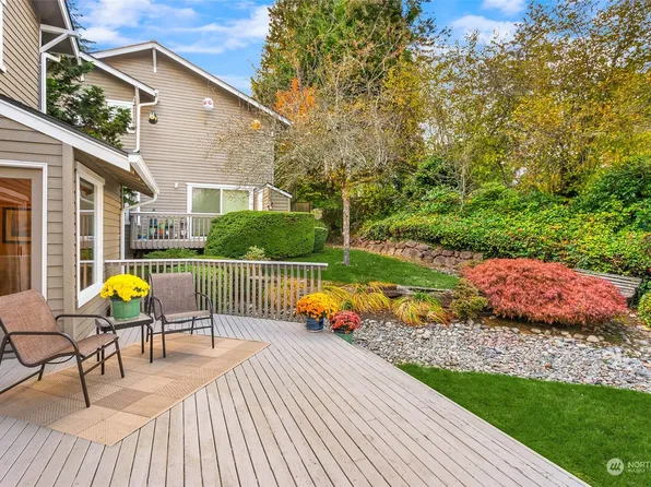 1212 100th Place NE, Bellevue, WA 98004